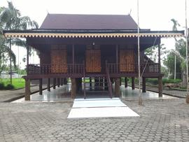 Rumah Adat Kabupaten Batang Hari