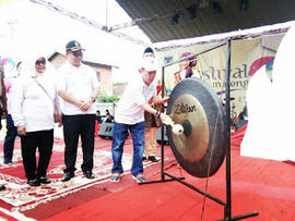 Pembukaan Festival Tapa Malenggang ke-69 Tahun 2017 oleh Bupati Batang Hari
